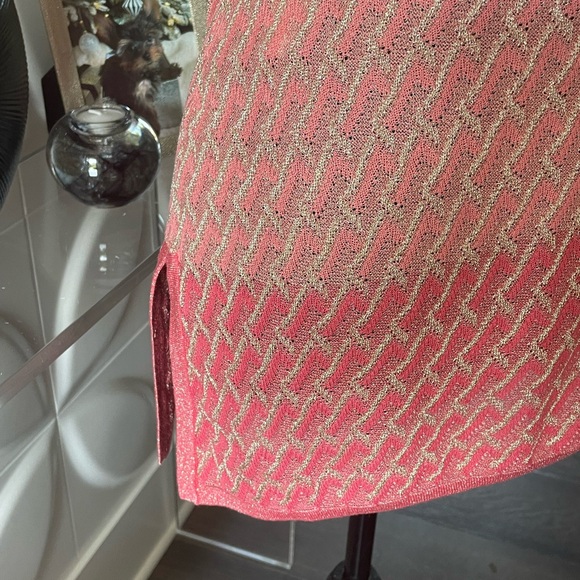 White House Black Market Geometric Coral Fade & Gold Metallic Tank Top Size XS - Picture 7 of 11